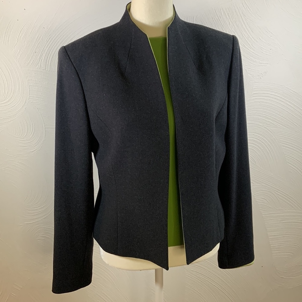 Kasper ASL Blazer Womens Sz 8P Gray Charcoal Cropped Collarless Short Lined
